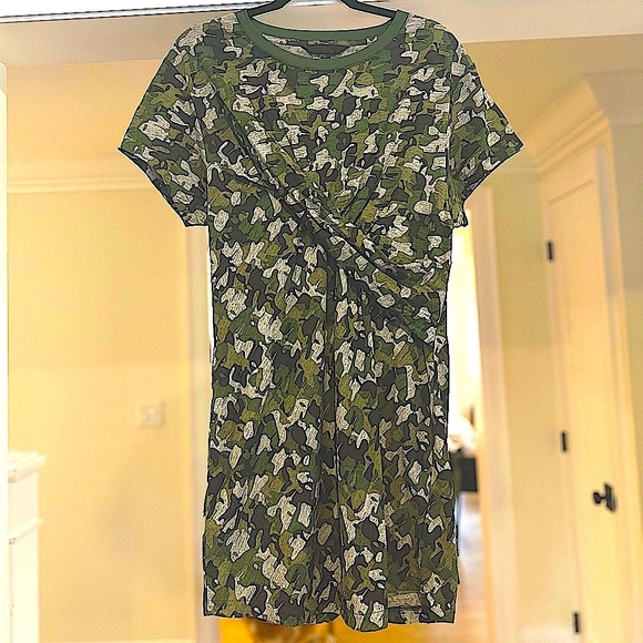 Karl by Karl Lagerfeld Green Camoflage Twist Front Mini Dress - Size M - Picture 1 of 10